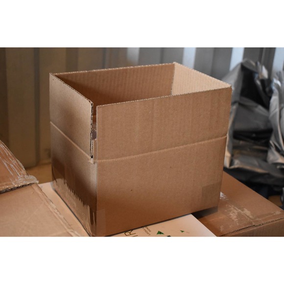 Box of Generic Tools, Screwdrivers, Tape Measurers, Cutters, Pliers, Lot Bundle - Picture 13 of 14